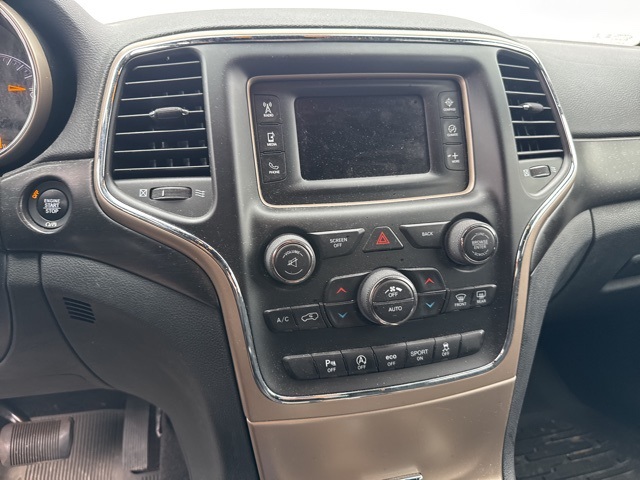 2017 Jeep Grand Cherokee Laredo photo 4