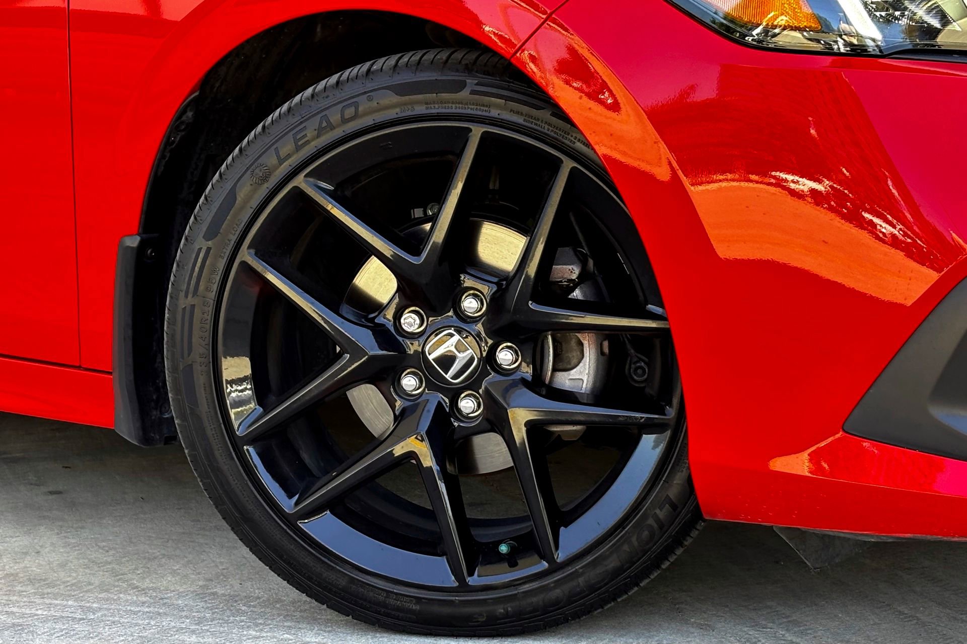 2024 Honda Civic Sport photo 2