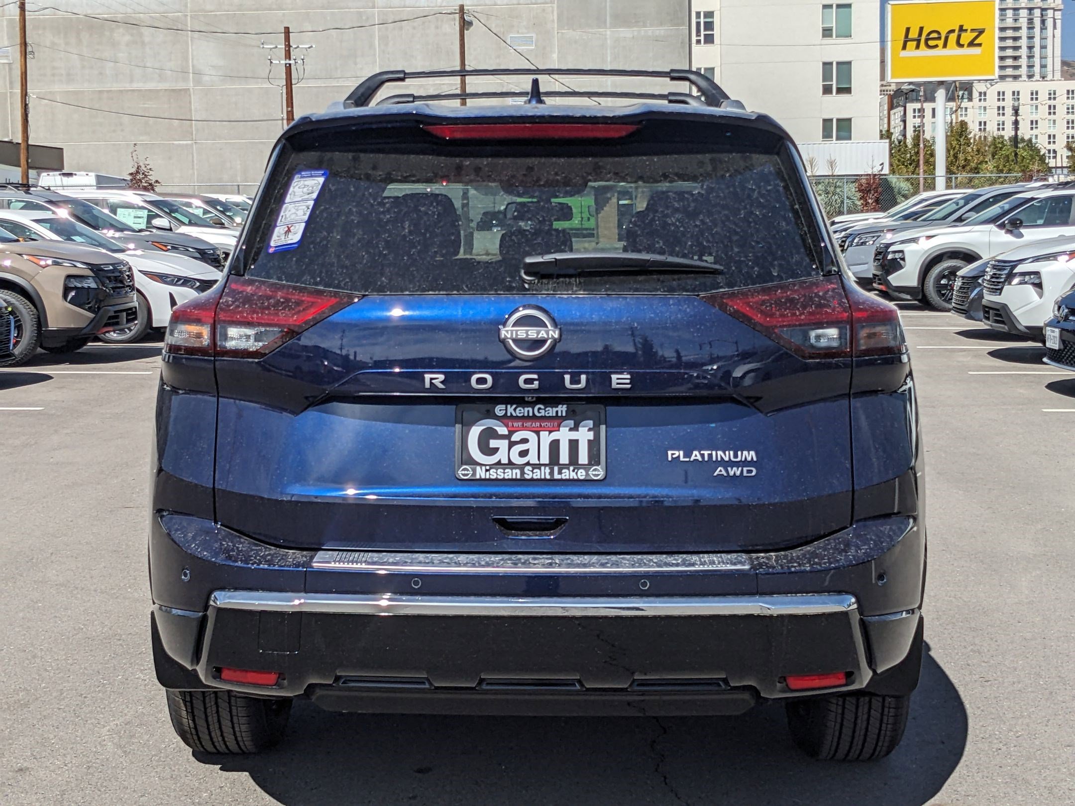 2026 Nissan Rogue Platinum photo 4