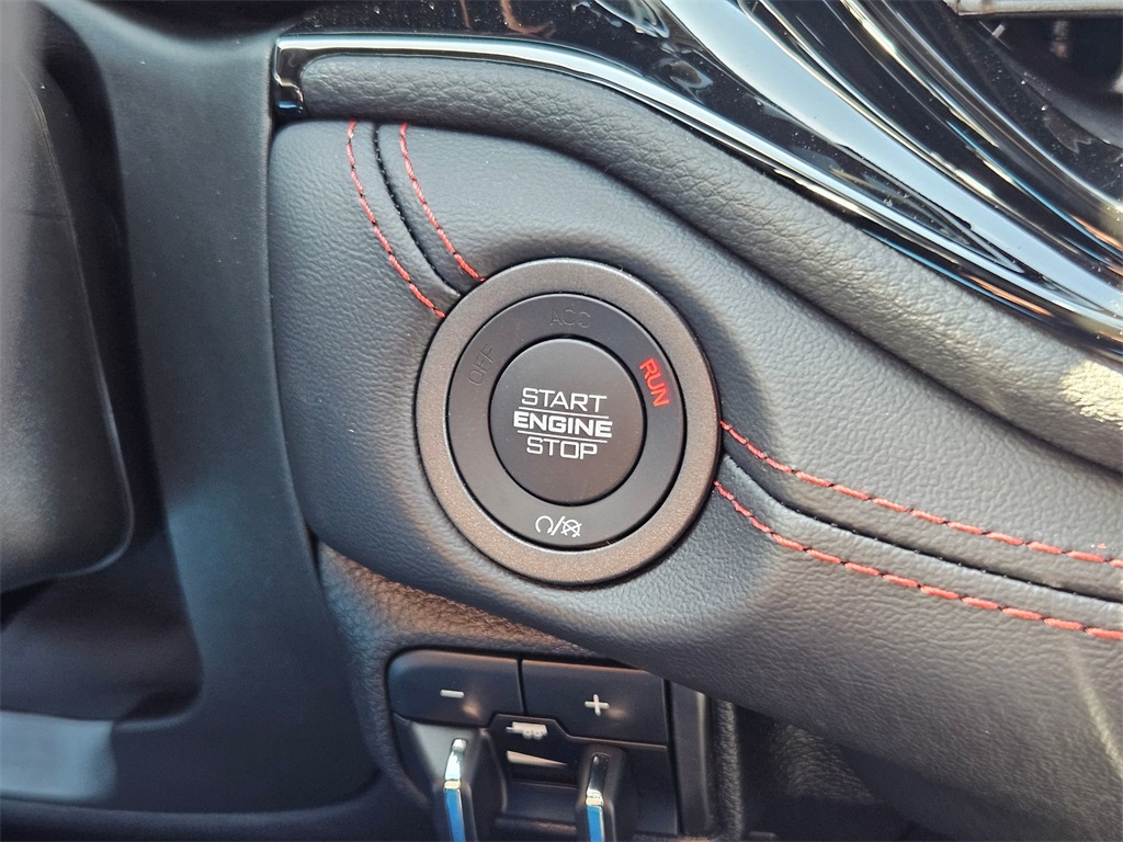2025 Dodge Durango R/T photo 17