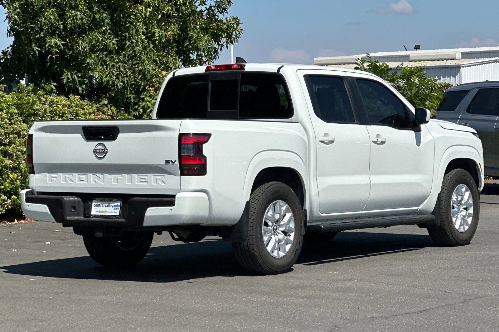 2022 Nissan Frontier SV photo 4