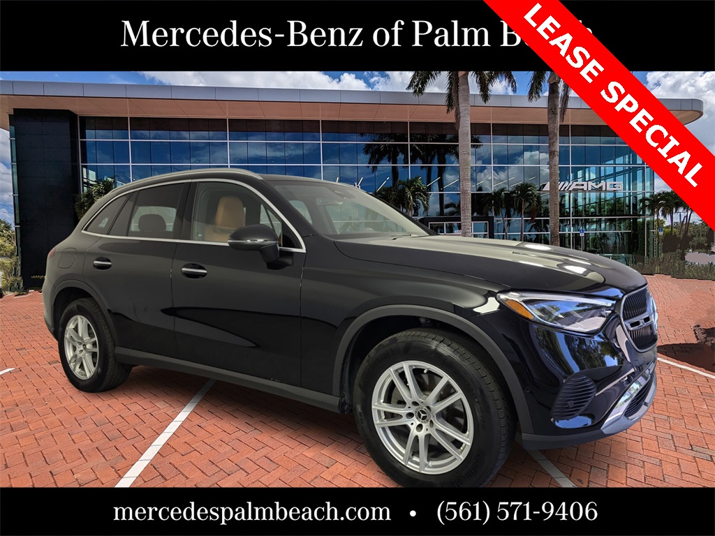 2025 Mercedes-Benz GLC Base's photo