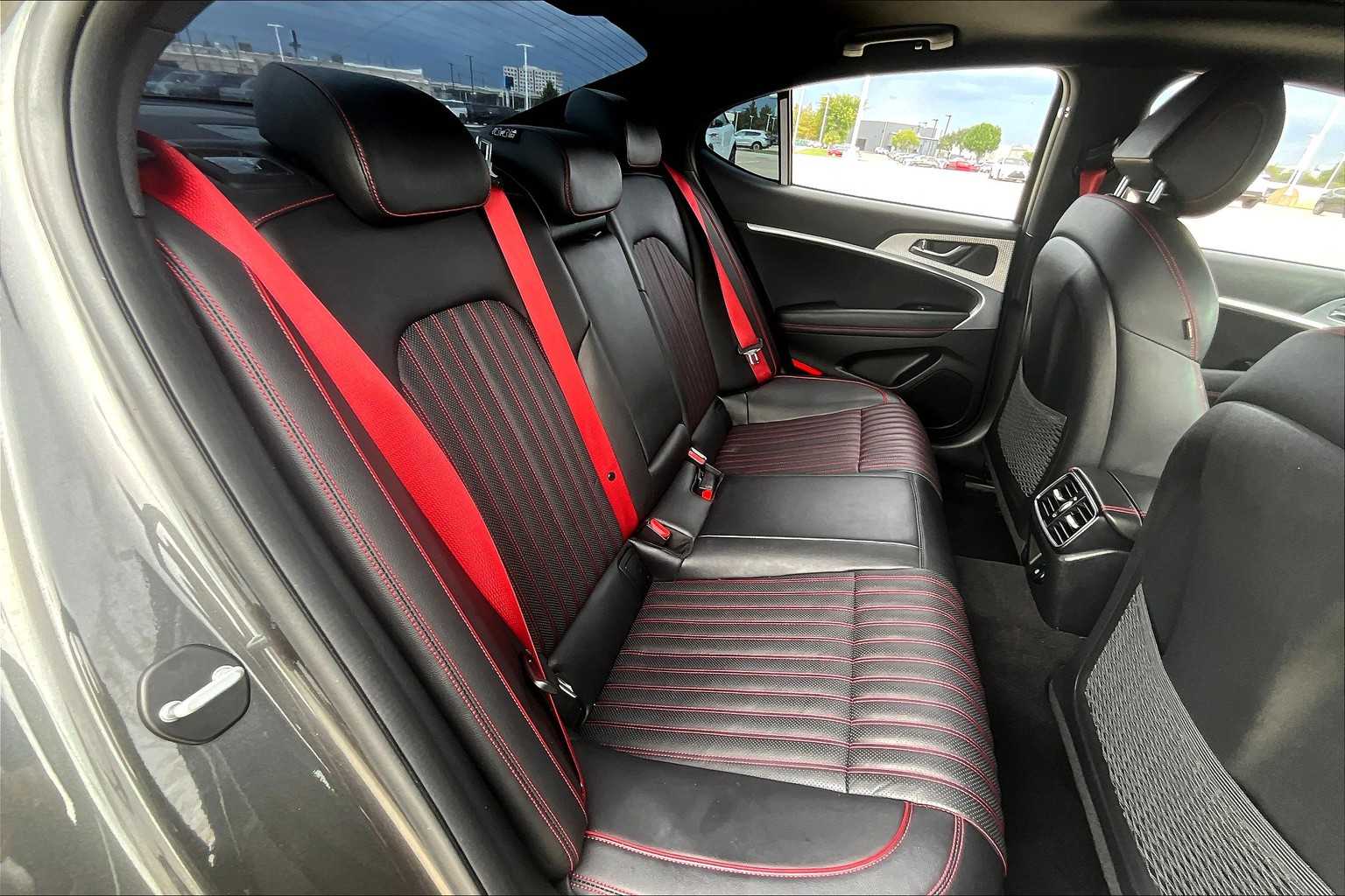 2023 Genesis G70 3.3T photo 19