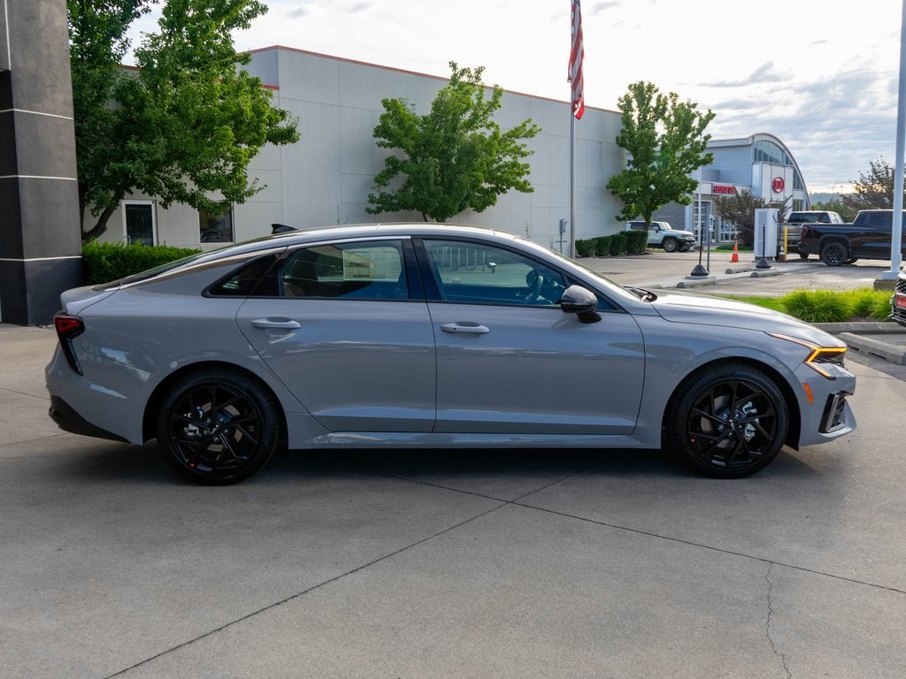 2026 Kia K5 GT-Line photo 8