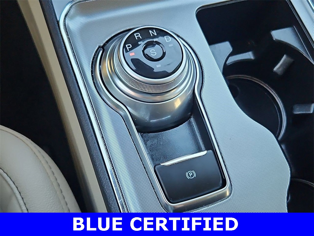 2023 Ford Edge Titanium photo 12