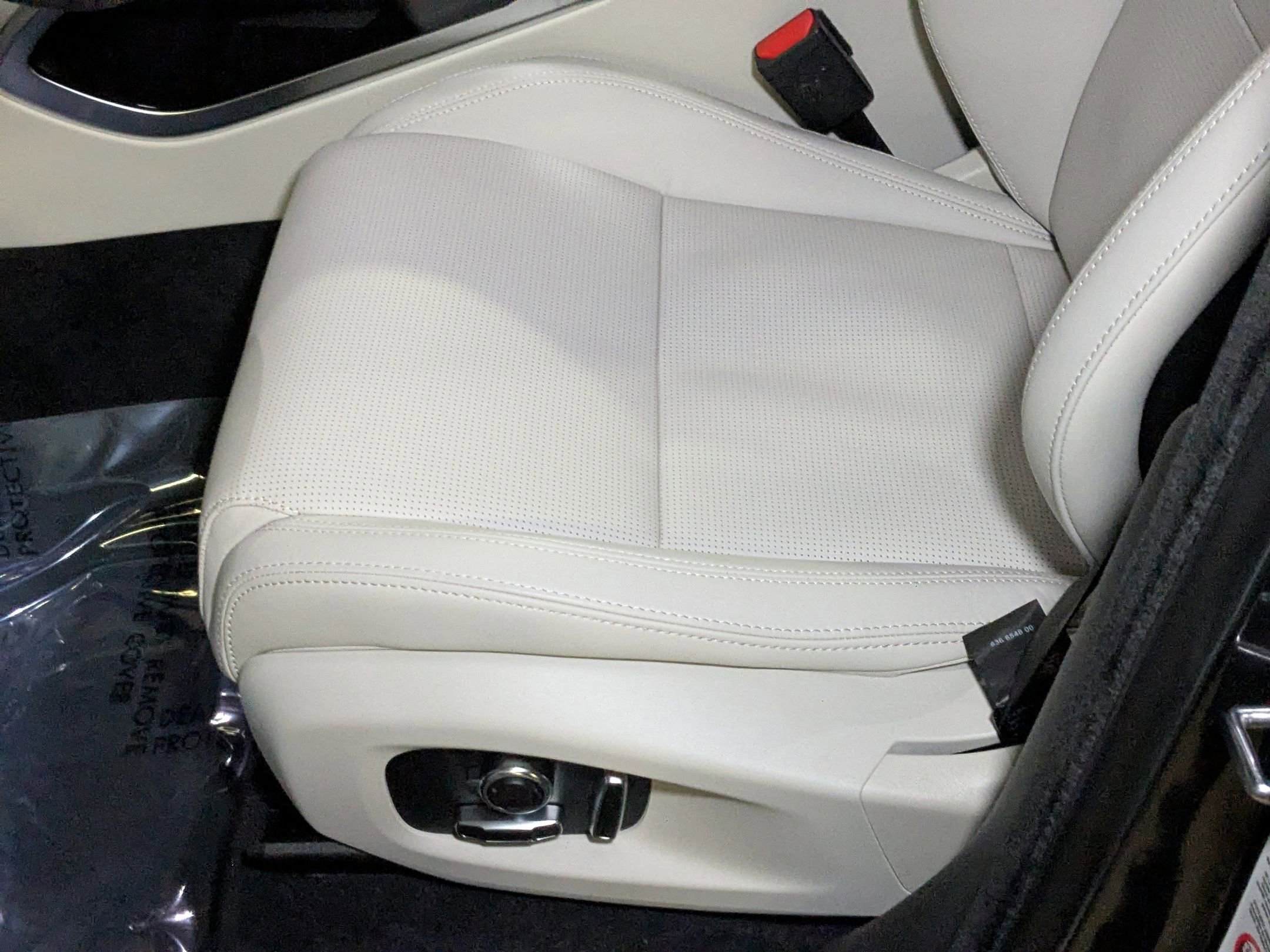 2026 Jaguar F-PACE P250 R-Dynamic S photo 3