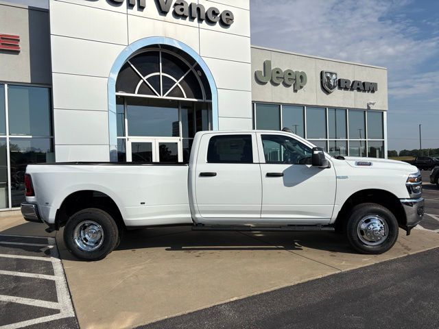 2026 Ram 3500 Tradesman photo 7
