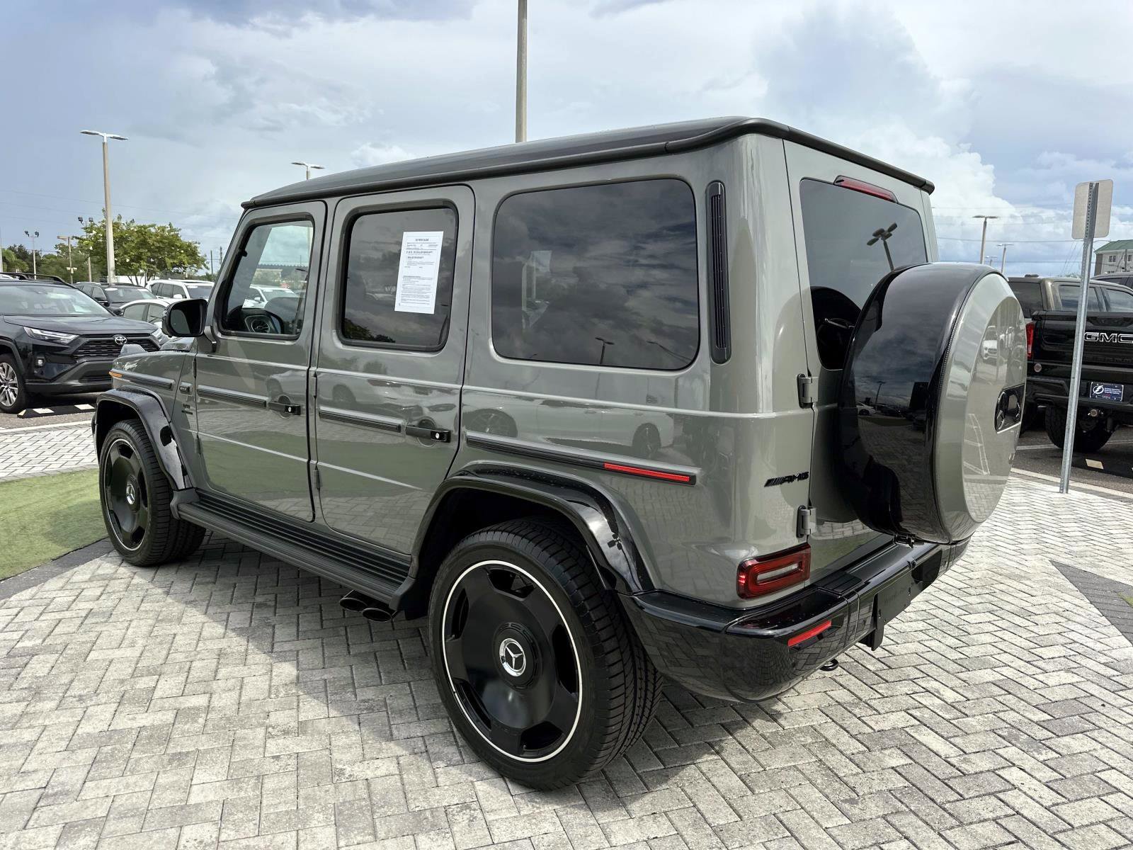 2025 Mercedes Benz G 63 AMG photo 2