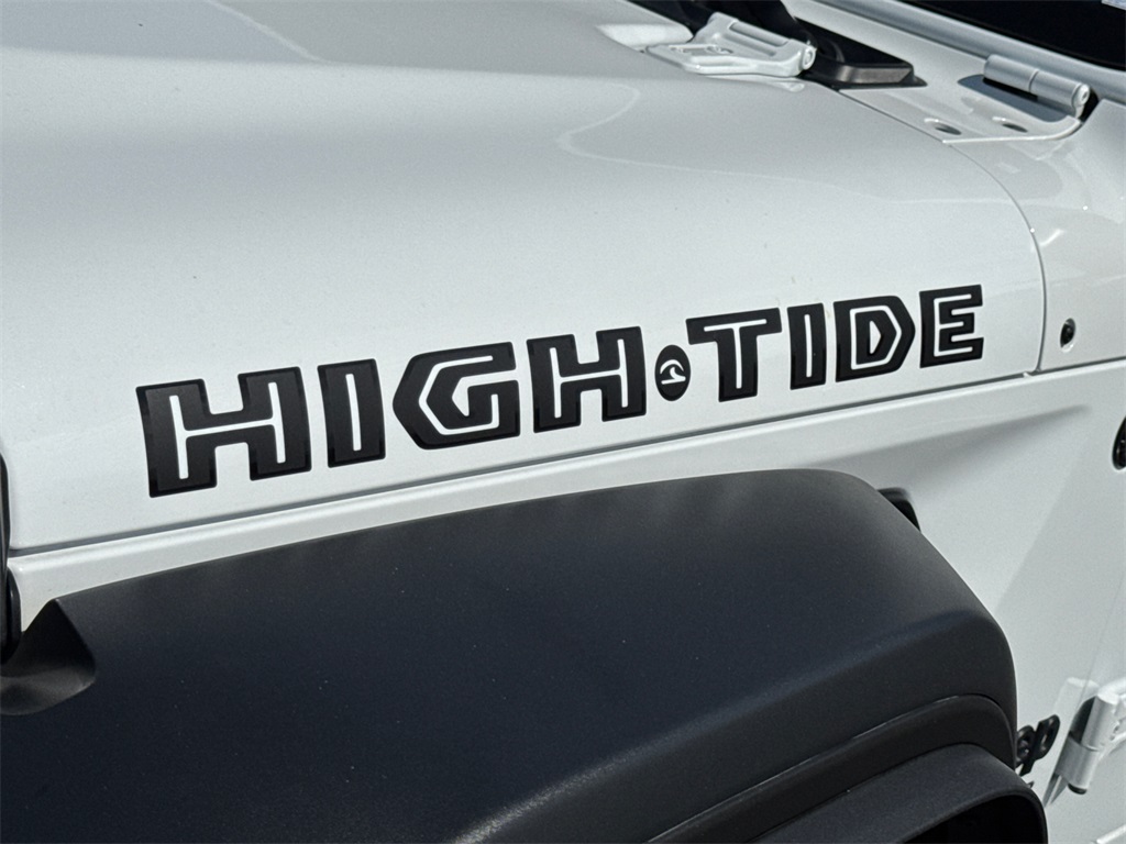 2022 Jeep Wrangler Unlimited High Tide photo 4