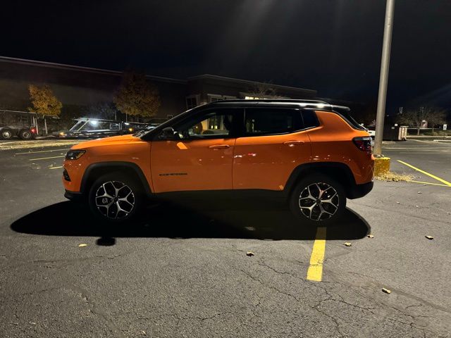 2026 Jeep Compass Limited photo 4