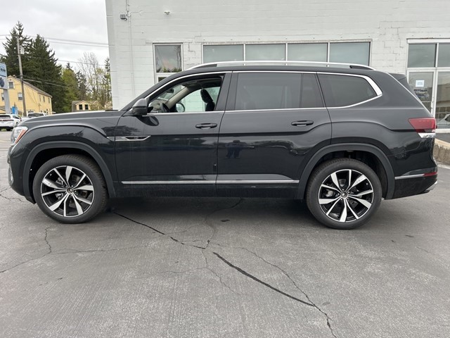 2025 Volkswagen Atlas SEL Premium R-Line photo 2