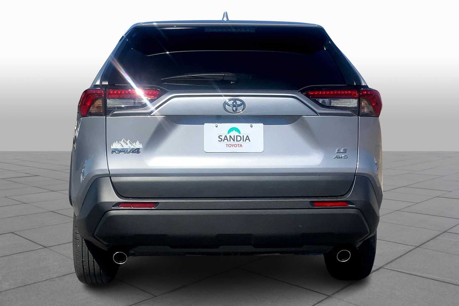 2025 Toyota RAV4 LE photo 3