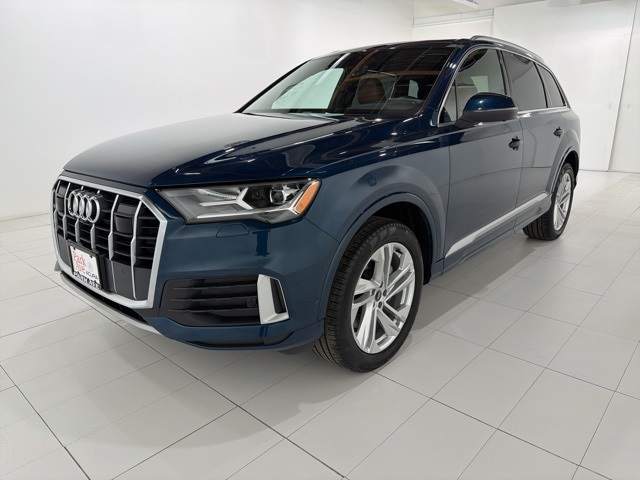 2022 Audi Q7 55 Premium Plus's photo