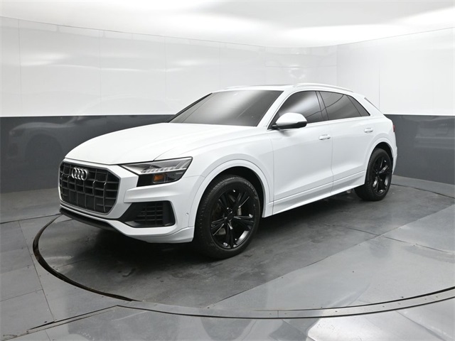 2023 Audi Q8 Premium's photo