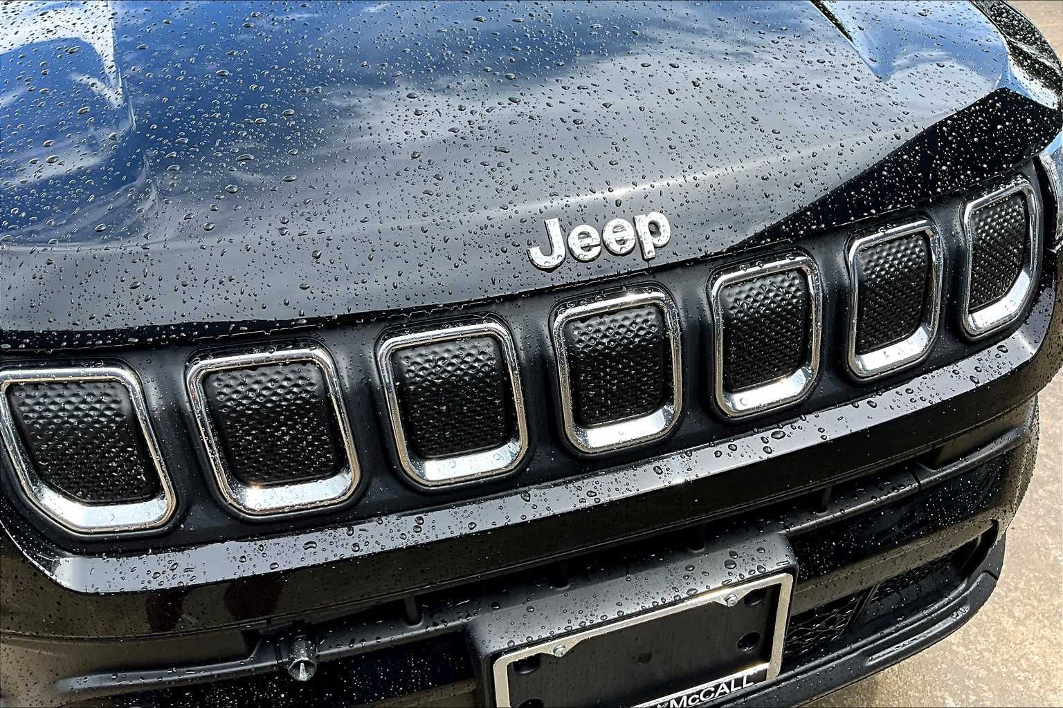 2022 Jeep Compass Latitude photo 24