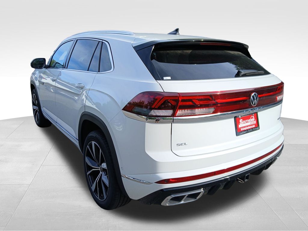 2026 Volkswagen Atlas Cross Sport SEL Premium R-Line photo 2