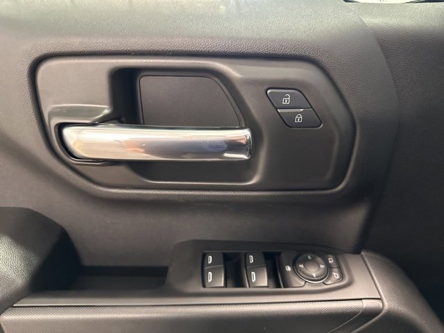 2024 Chevrolet Silverado 1500 photo 8