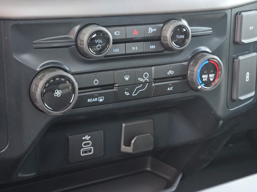 2025 Ford F-150 XL photo 19