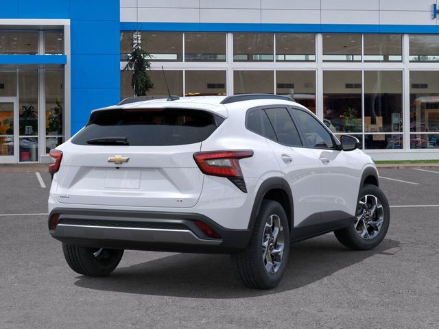 2025 Chevrolet Trax LT photo 3