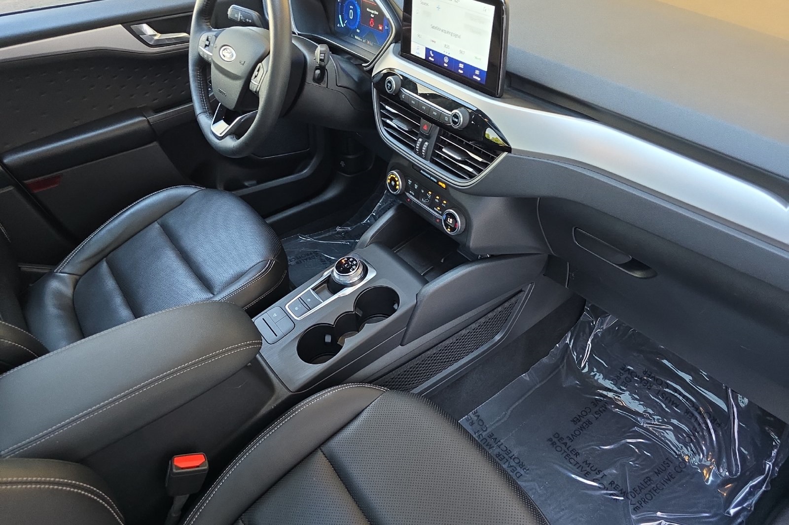 2020 Ford Escape SE Sport Hybrid photo 17