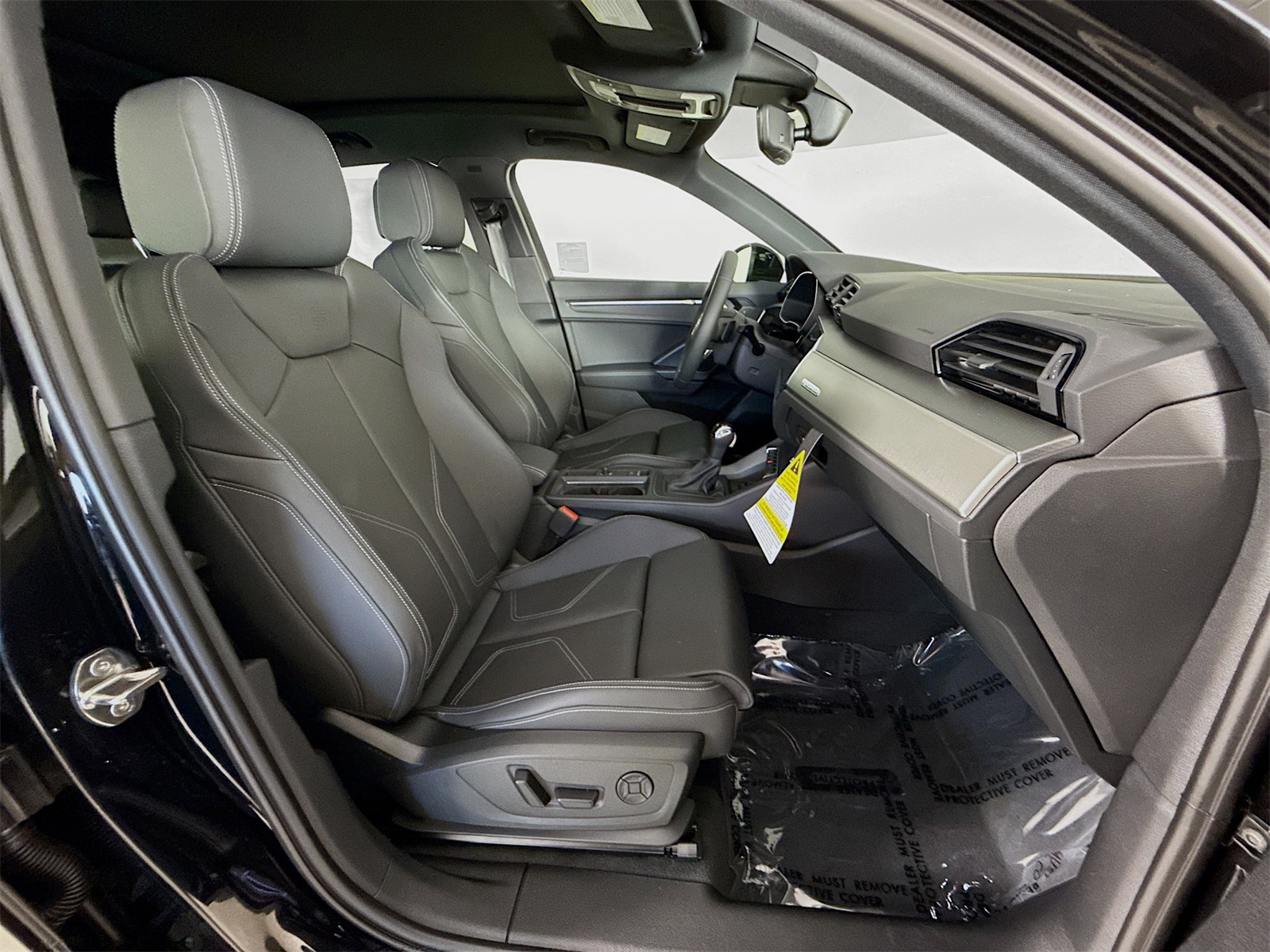 2025 Audi Q3 S line Premium photo 27