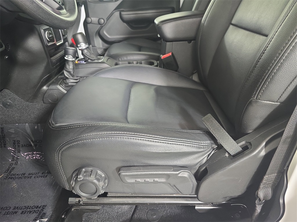 2020 Jeep Wrangler Unlimited Sport photo 25