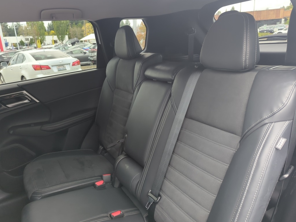 2024 Mitsubishi Outlander SE Black Edition photo 19