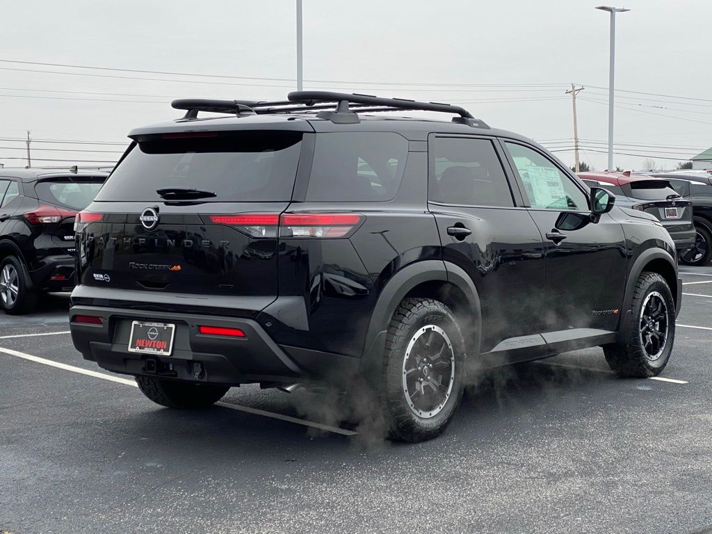 2025 Nissan Pathfinder Rock Creek photo 2
