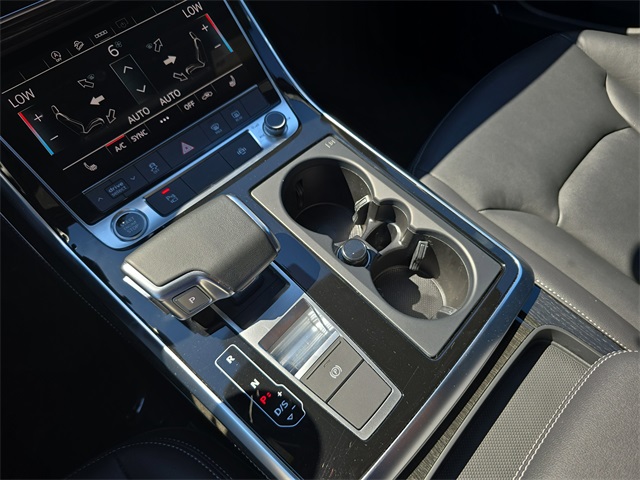 2025 Audi Q7 55 Premium Plus photo 26