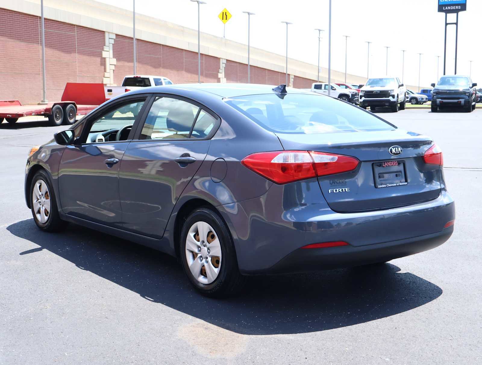 2016 Kia Forte LX photo 4