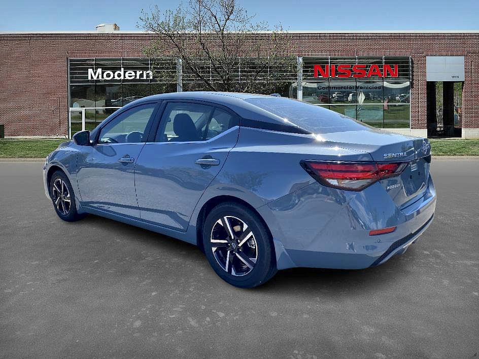 2025 Nissan Sentra SV photo 2