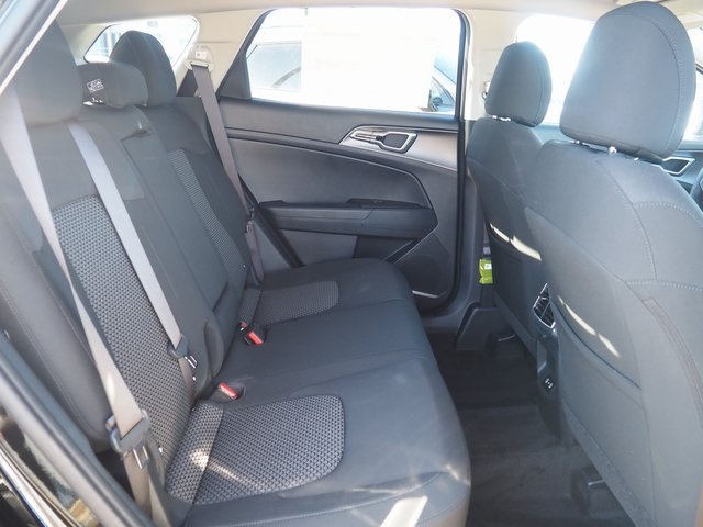 2026 Kia Sportage Hybrid LX photo 4