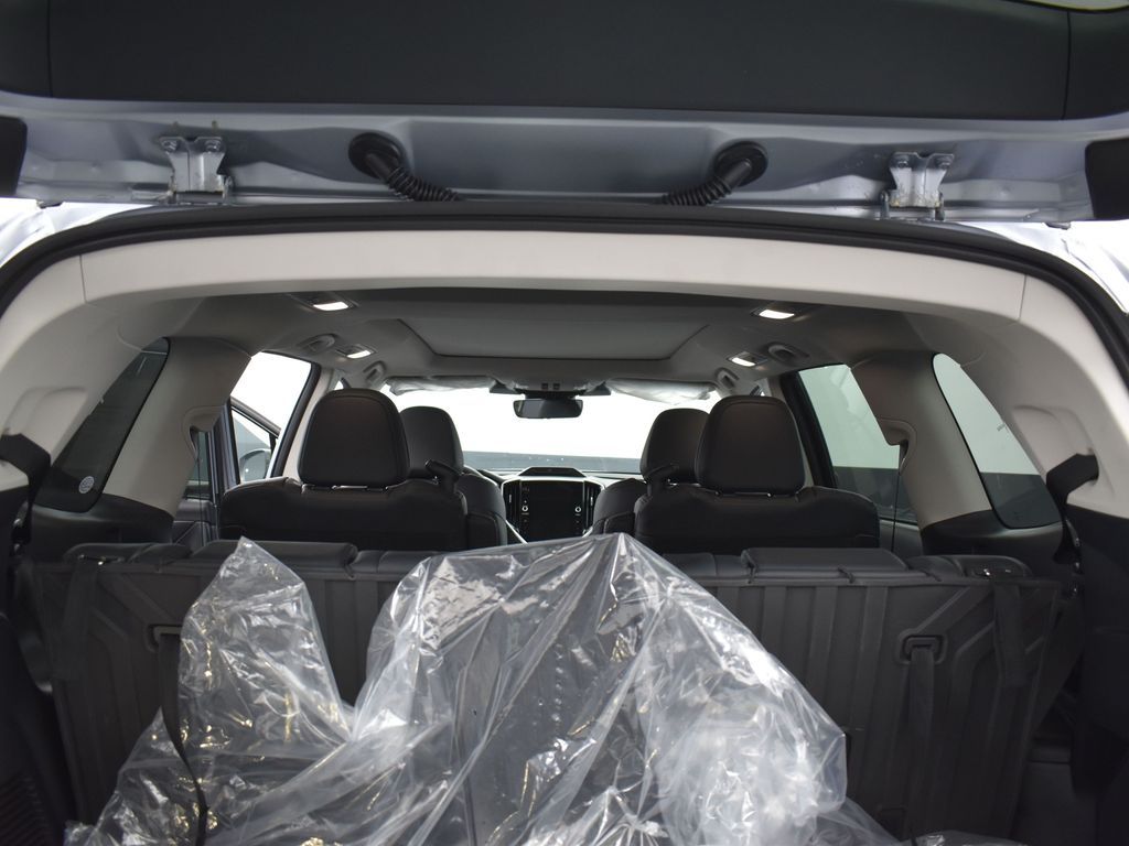 2025 Subaru Ascent Limited photo 23