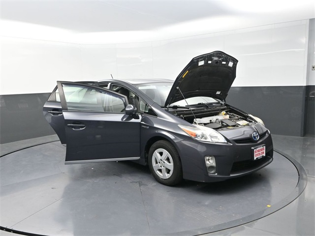 2010 Toyota Prius Two photo 34