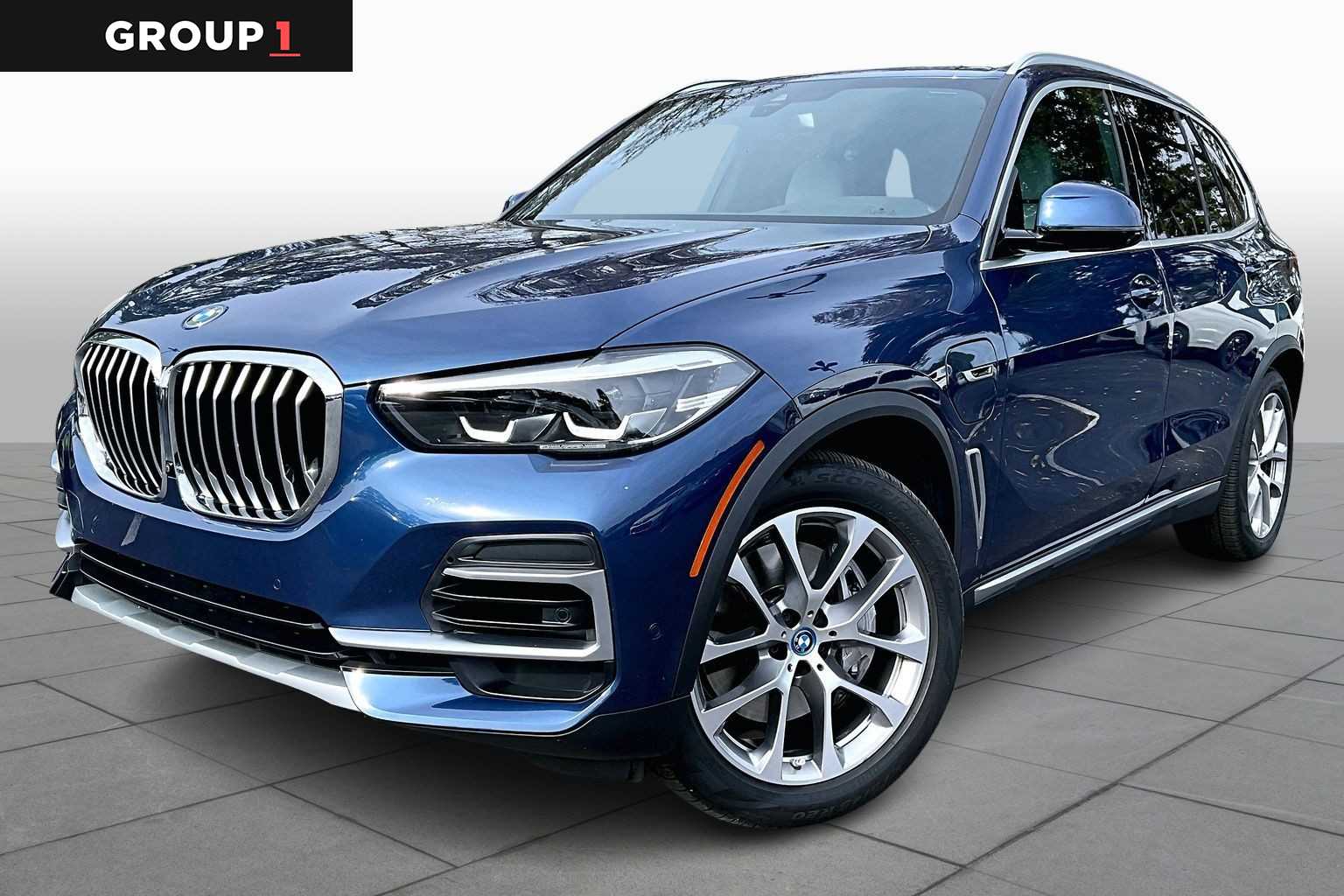 2023 BMW X5 45e's photo