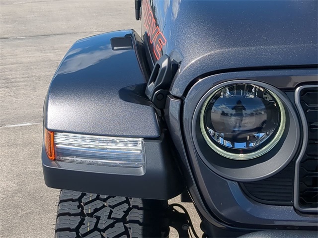 2025 Jeep Gladiator Mojave photo 4