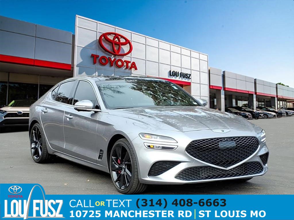 2022 GENESIS G70 Standard's photo