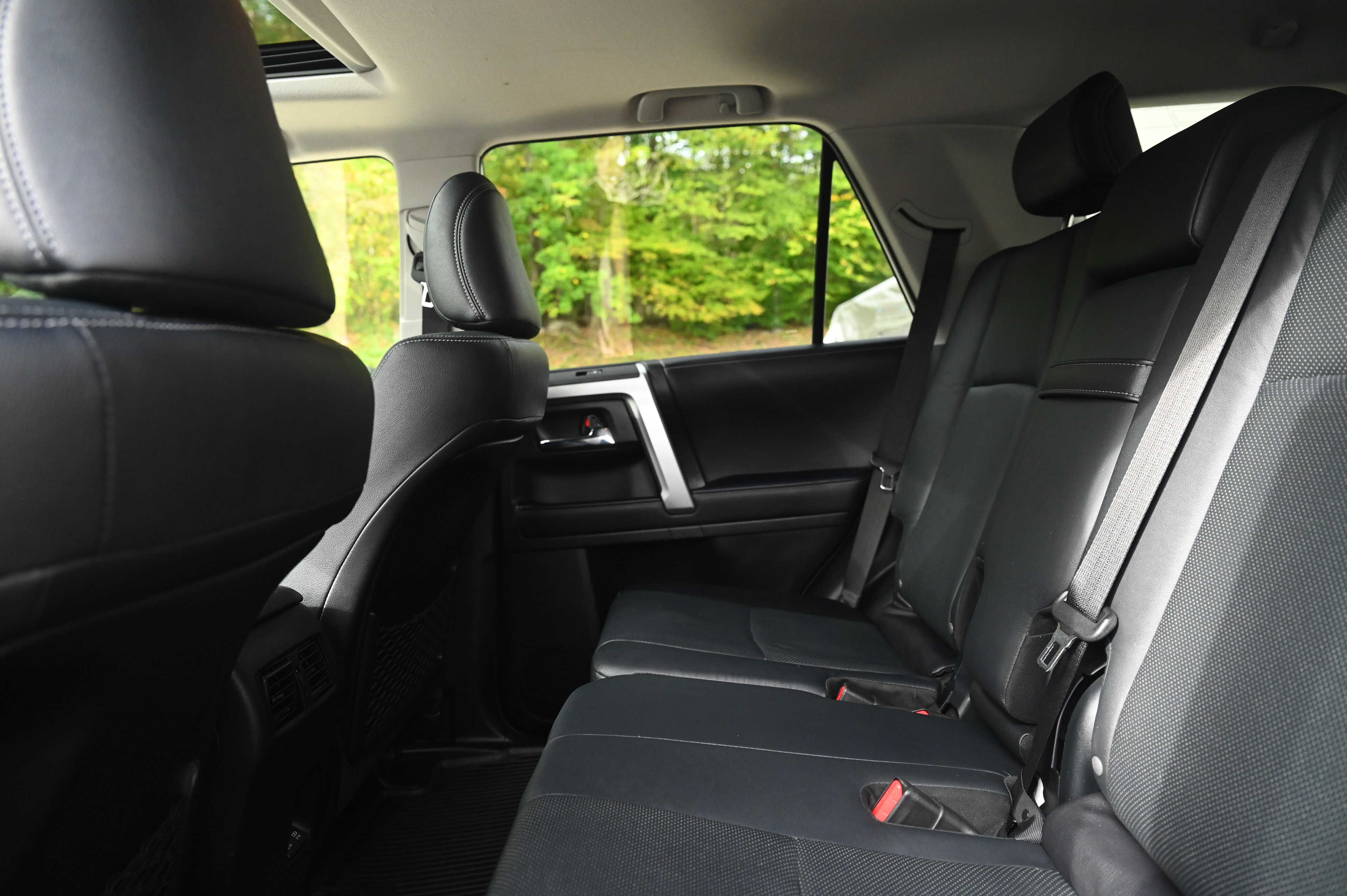 2022 Toyota 4Runner Limited photo 17