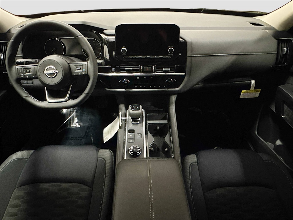 2025 Nissan Pathfinder SV photo 14