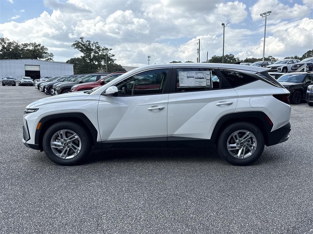2026 Hyundai Tucson SE photo 6