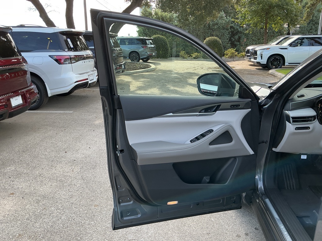 2026 Infiniti QX60 Pure photo 21