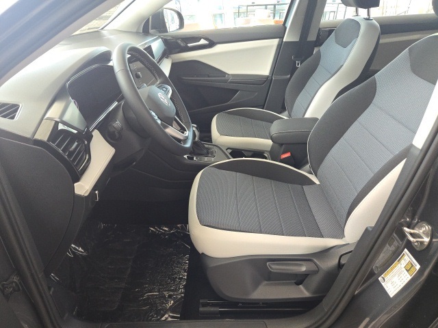 2025 Volkswagen Taos S photo 15