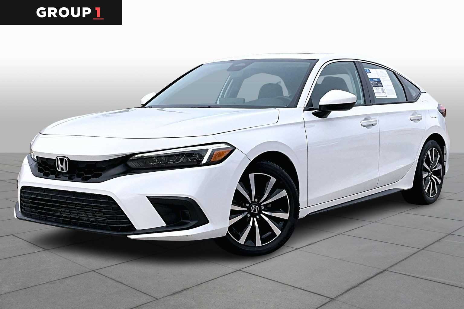 2022 Honda Civic Hatchback EX-L's photo