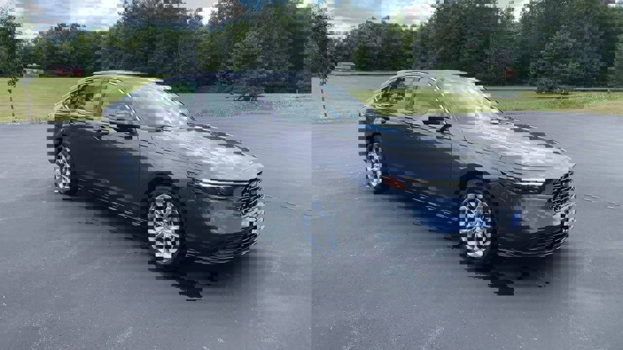 2023 Honda Accord 1.5T LX photo 2