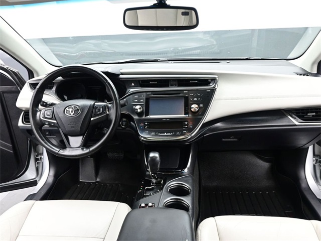 2016 Toyota Avalon Touring photo 25