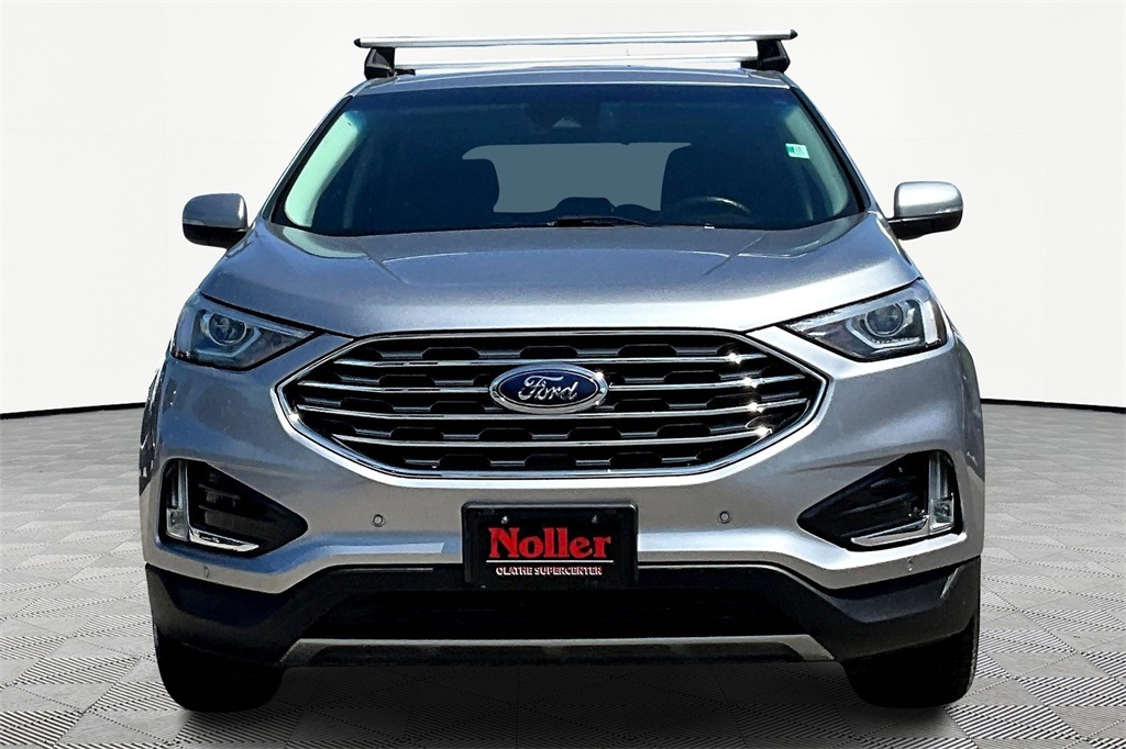 2022 Ford Edge Titanium photo 3