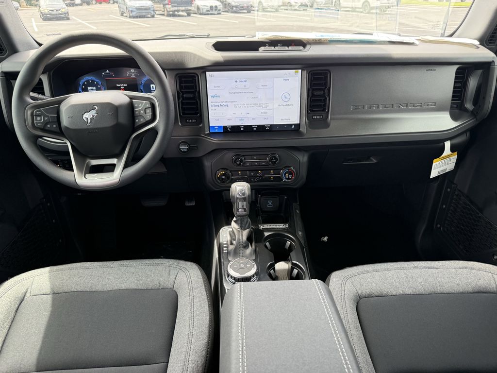 2025 Ford Bronco Base photo 2
