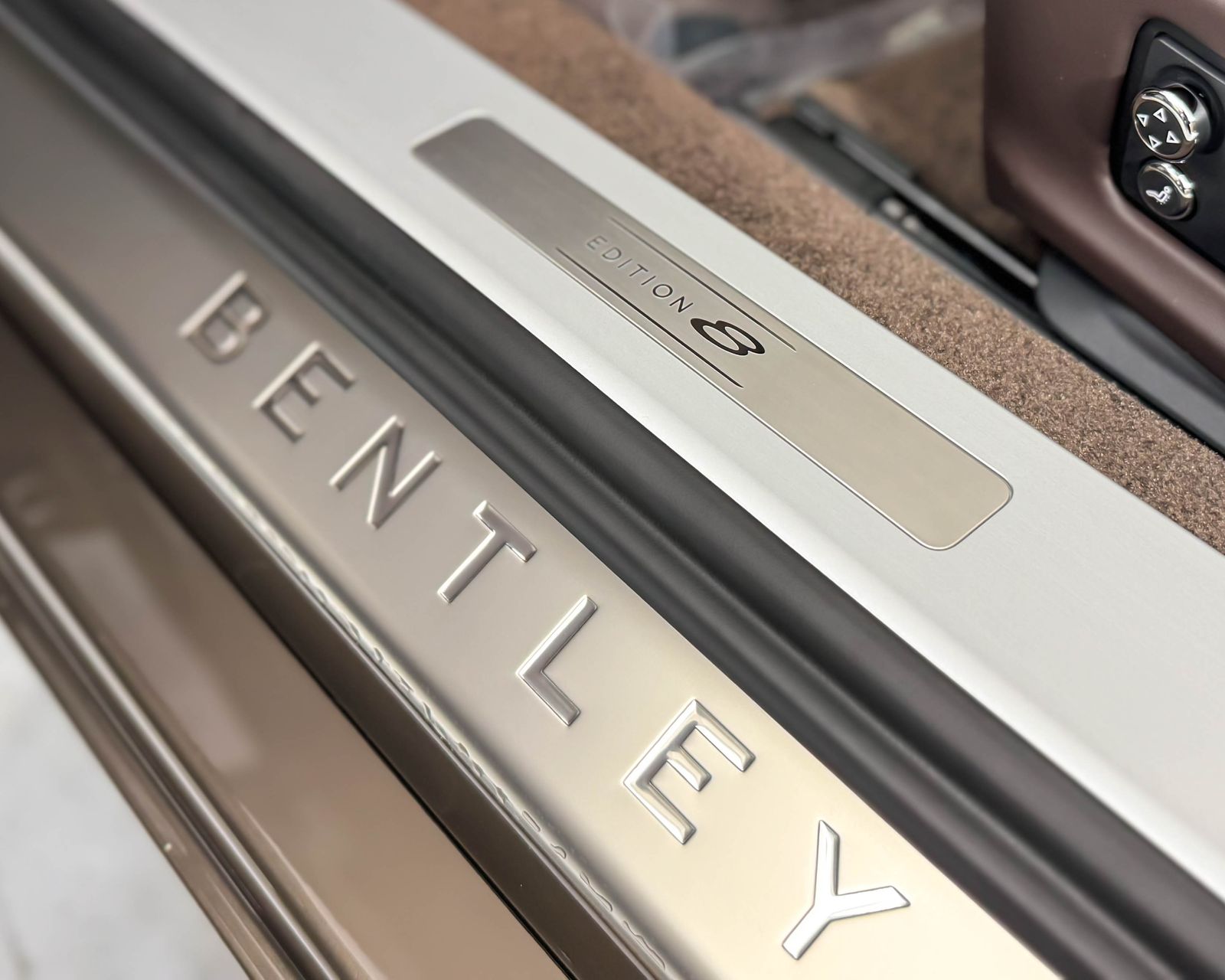 2024 Bentley Continental GTC photo 15