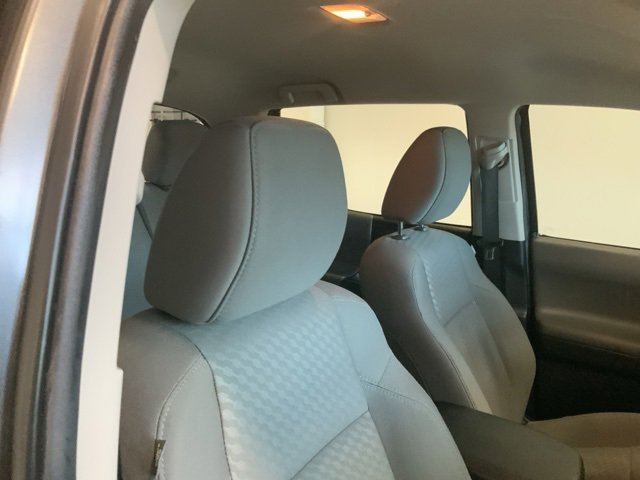 2022 Toyota Tacoma SR 4x4 photo 30