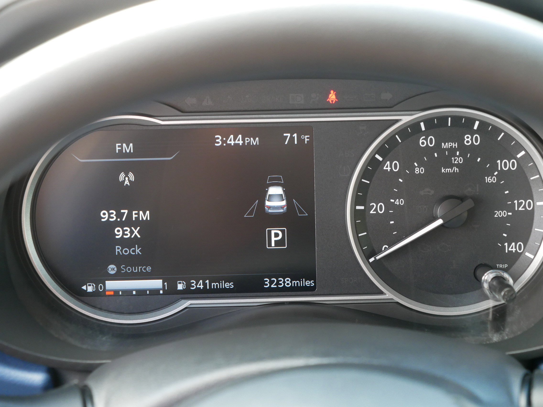 2024 Nissan Versa SV photo 18